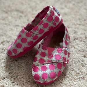 TOMS Girls Pink Polka Dot Slip On Casual Shoes Flats Toddler Size 7 Kid Playwear